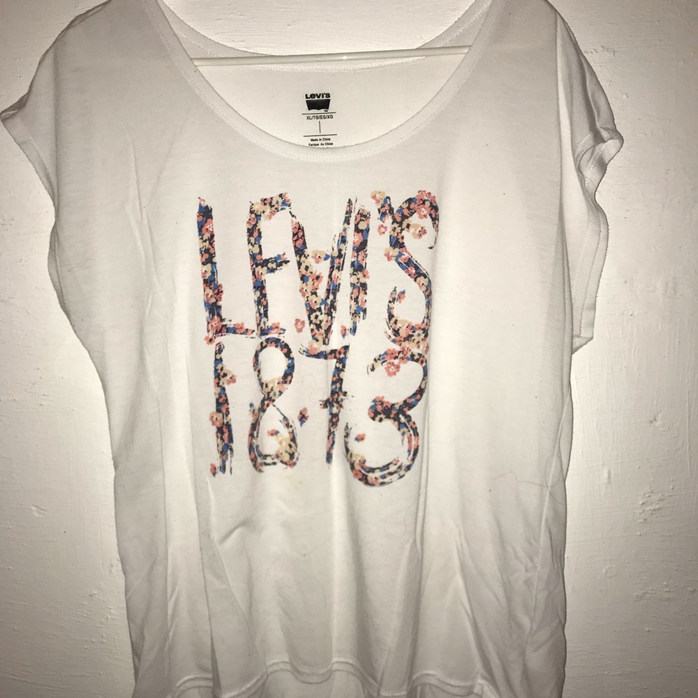💚Levi’s Shirt💚